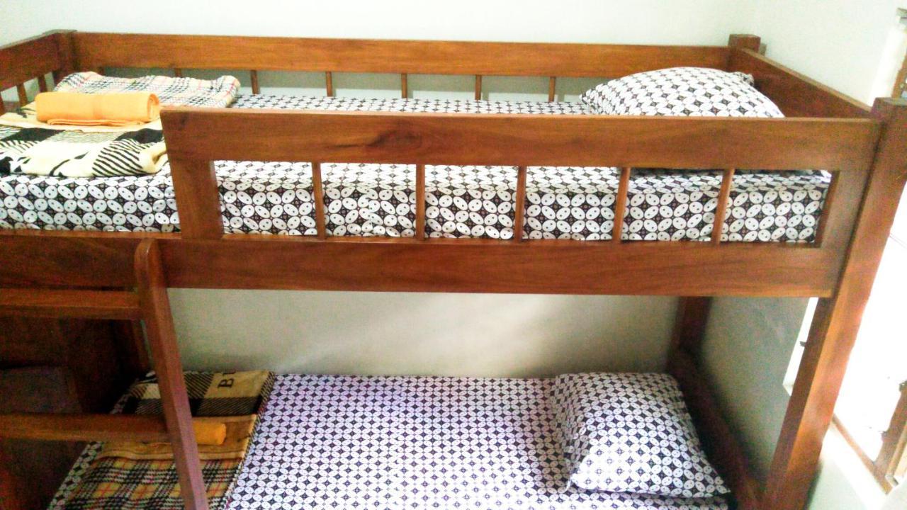 Ngampilan Backpacker Hostel Yogyakarta Esterno foto