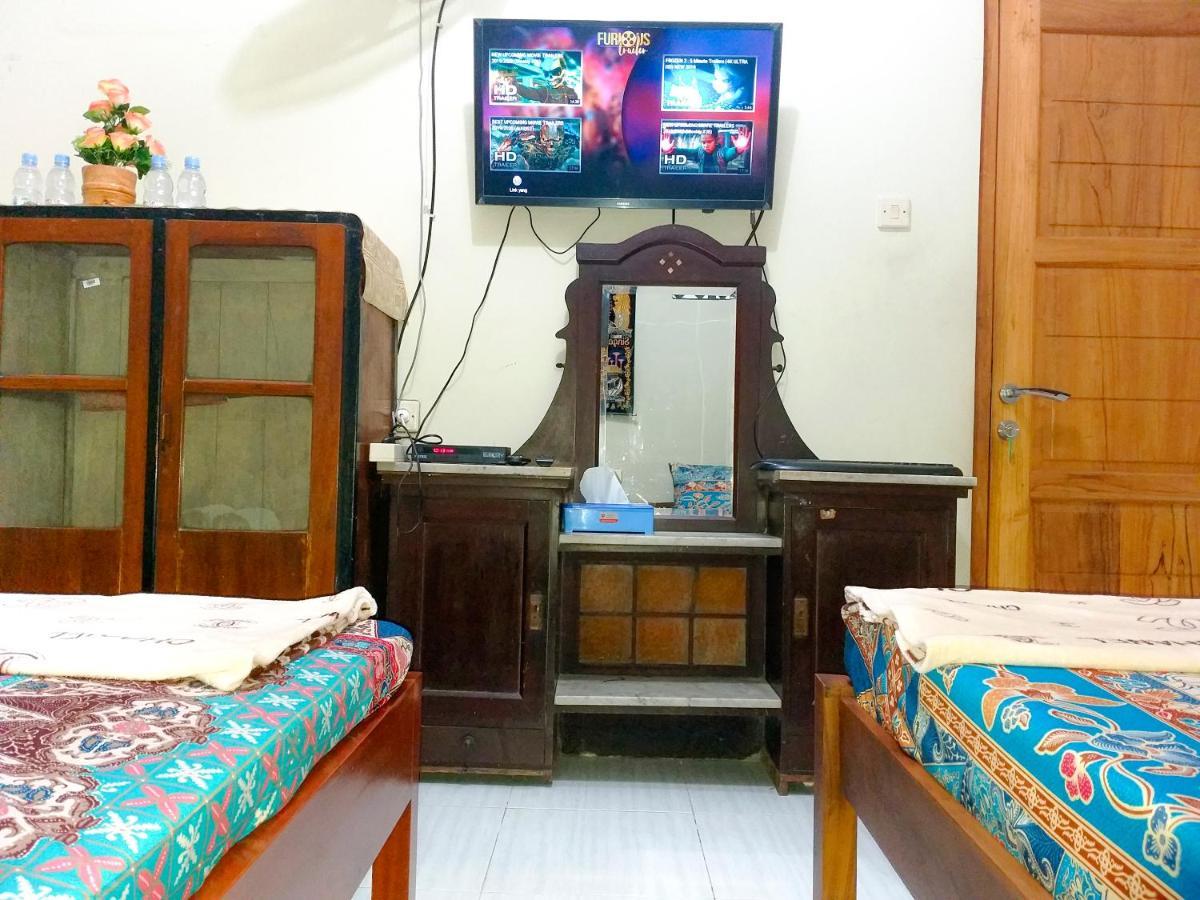 Ngampilan Backpacker Hostel Yogyakarta Esterno foto