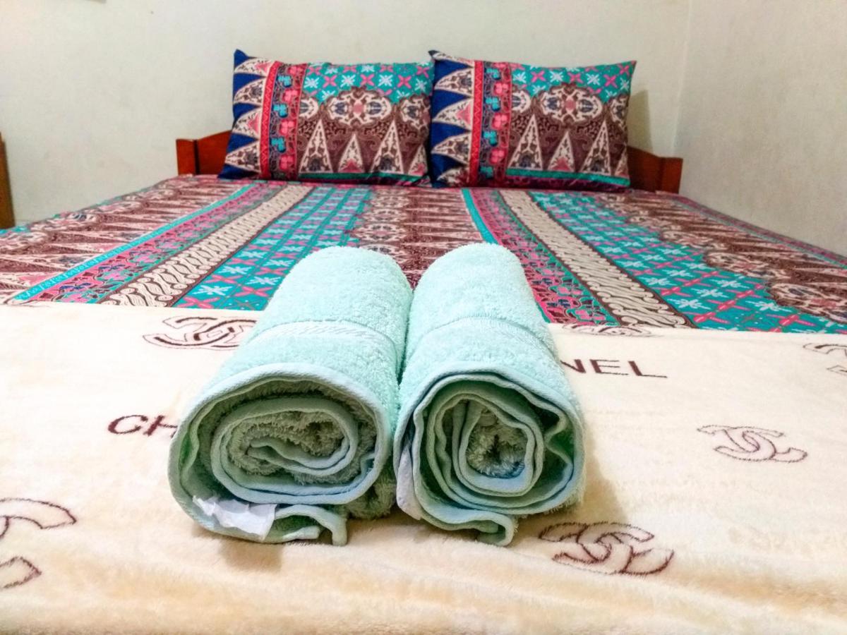 Ngampilan Backpacker Hostel Yogyakarta Esterno foto