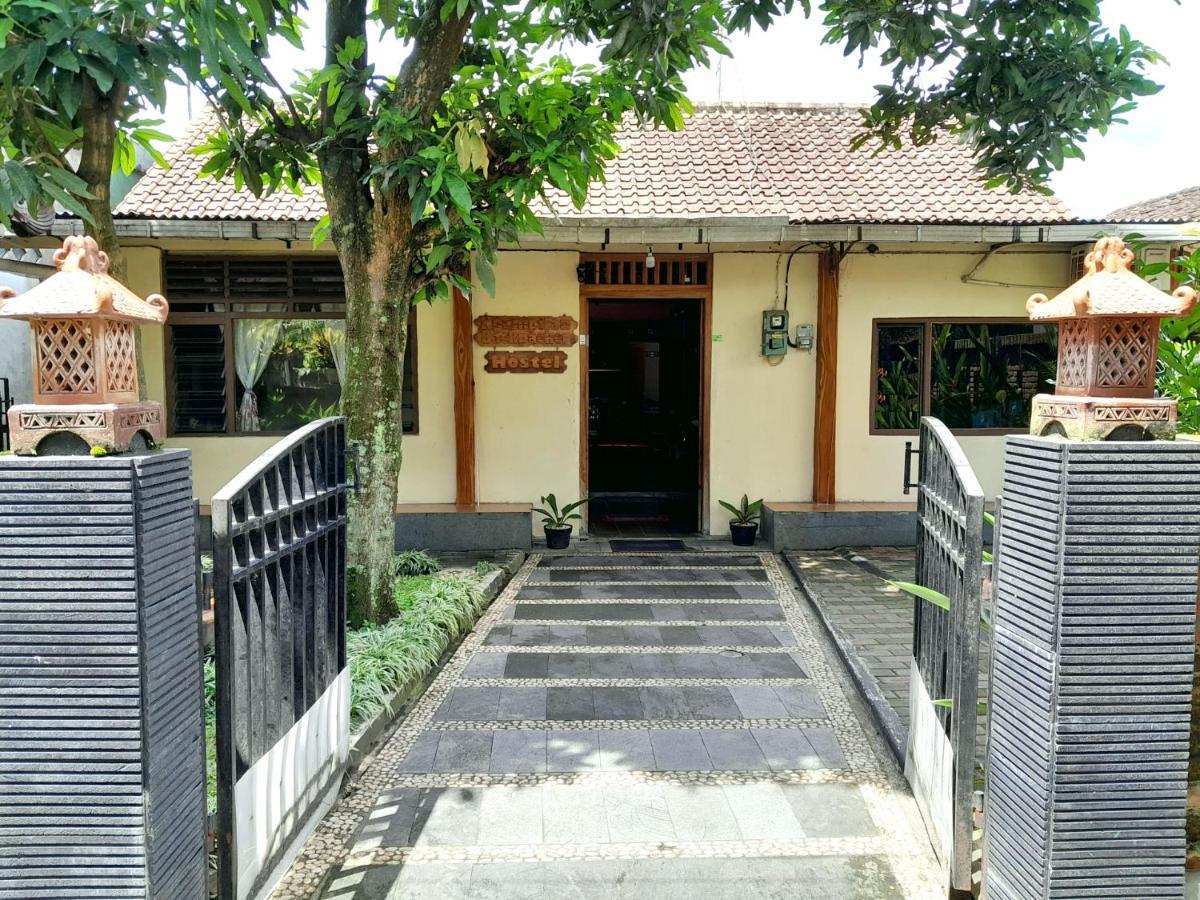 Ngampilan Backpacker Hostel Yogyakarta Esterno foto