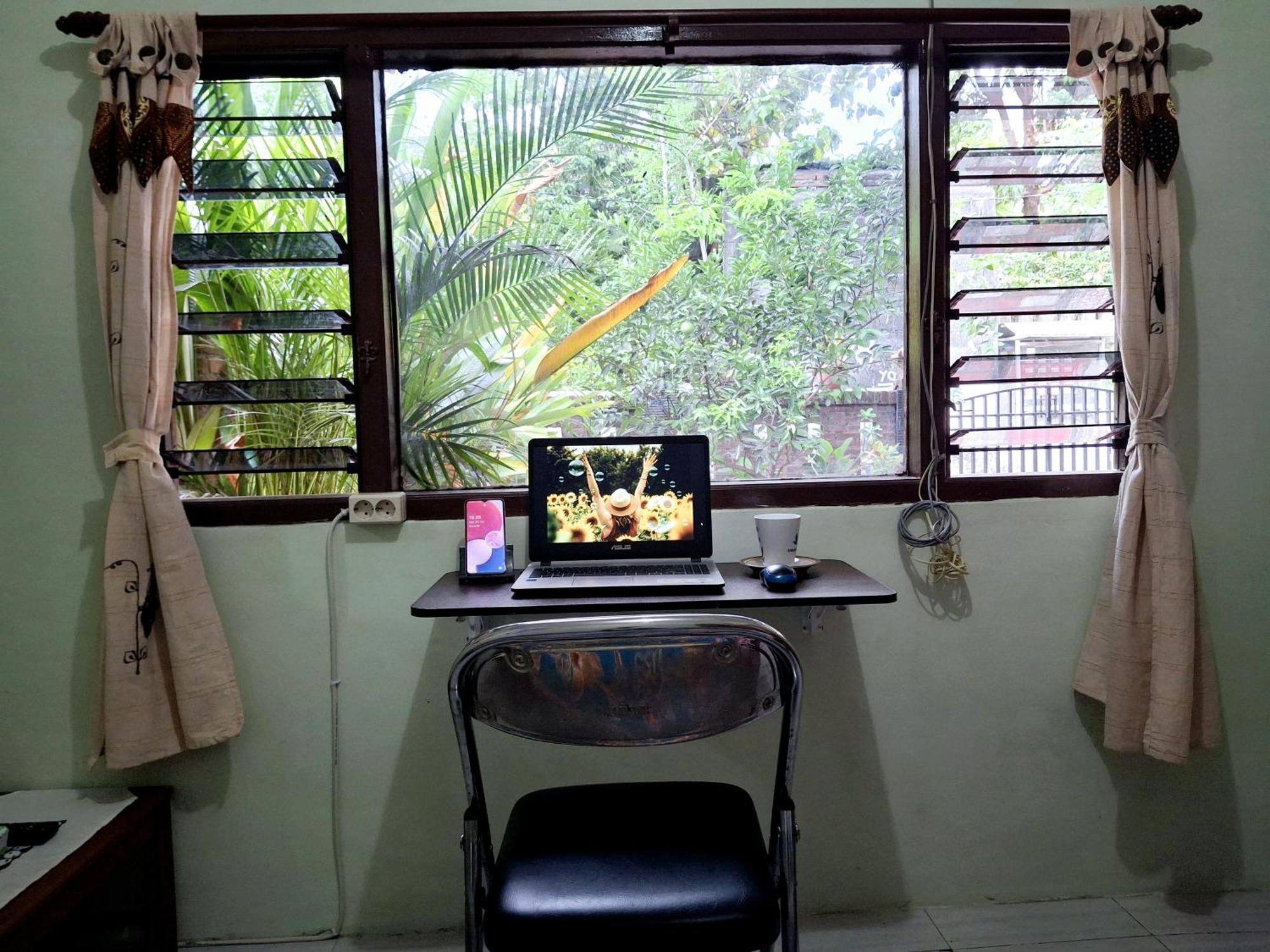 Ngampilan Backpacker Hostel Yogyakarta Esterno foto